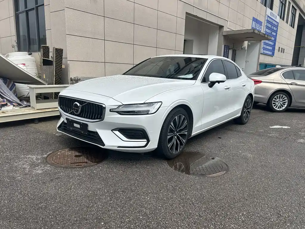 Volvo S60