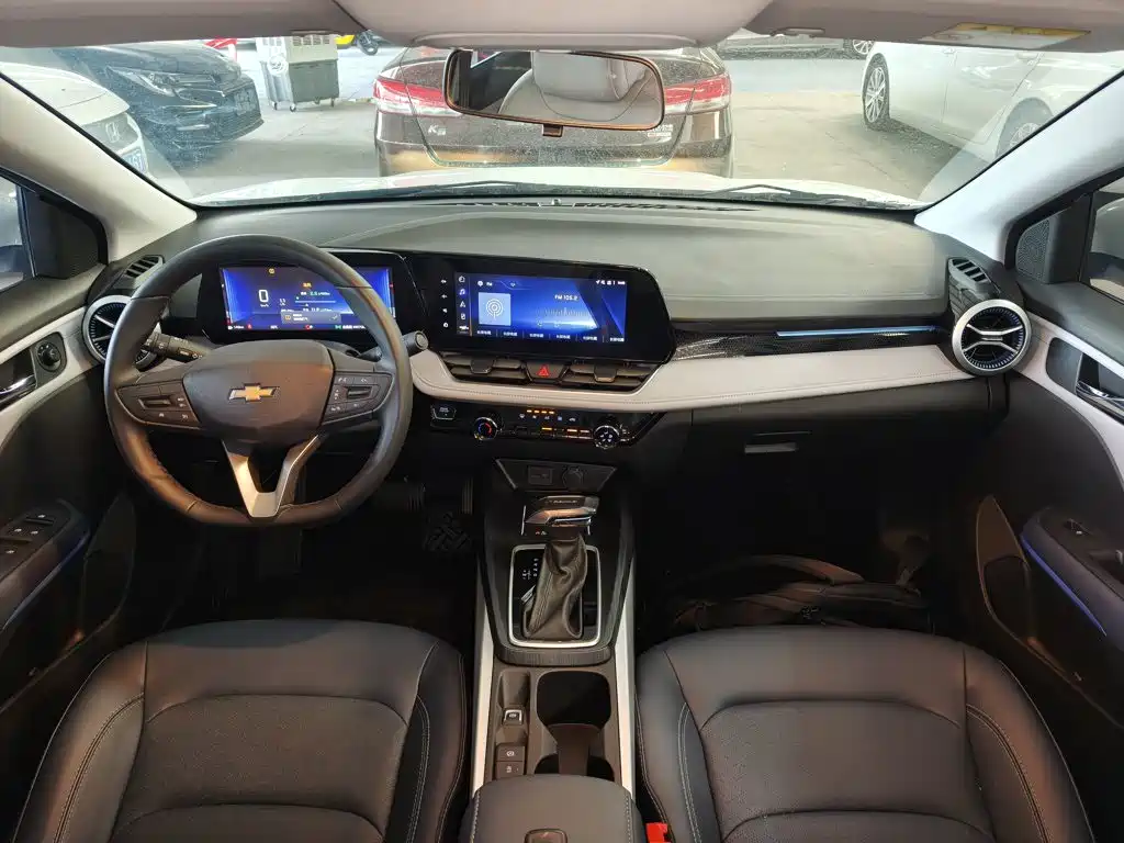 Chevrolet Monza — миниатюра 10