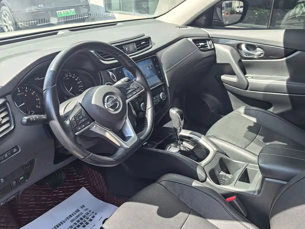 Nissan X-Trail — миниатюра 4