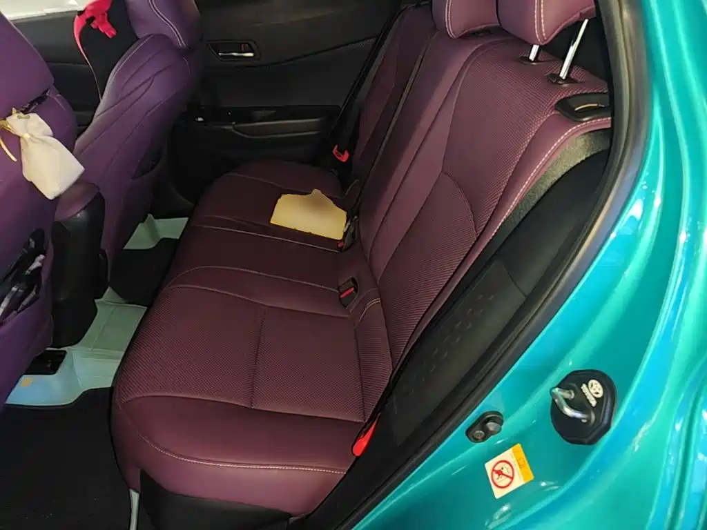 Toyota C-HR — миниатюра 17