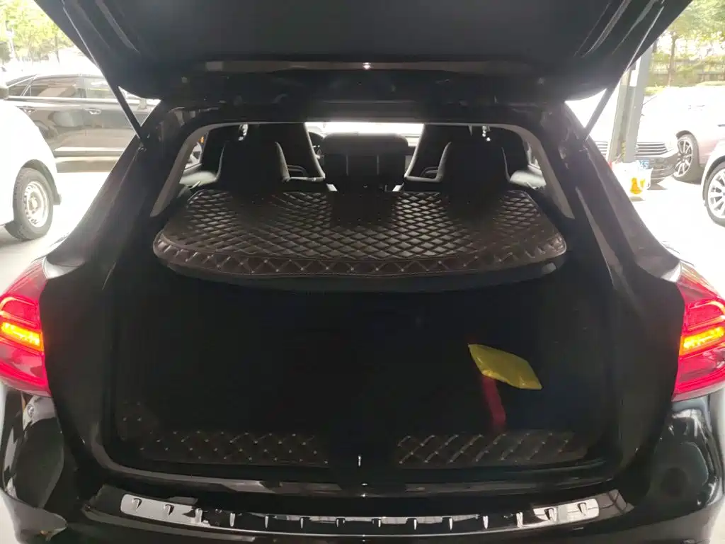 Mercedes-Benz GLA — миниатюра 9