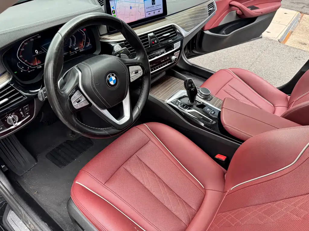 BMW 5 Series — миниатюра 6