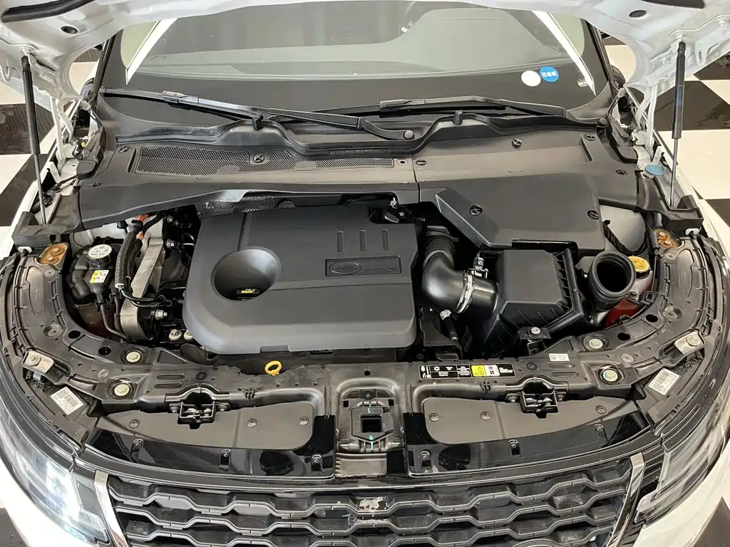 Land Rover Evoque PHEV — миниатюра 11