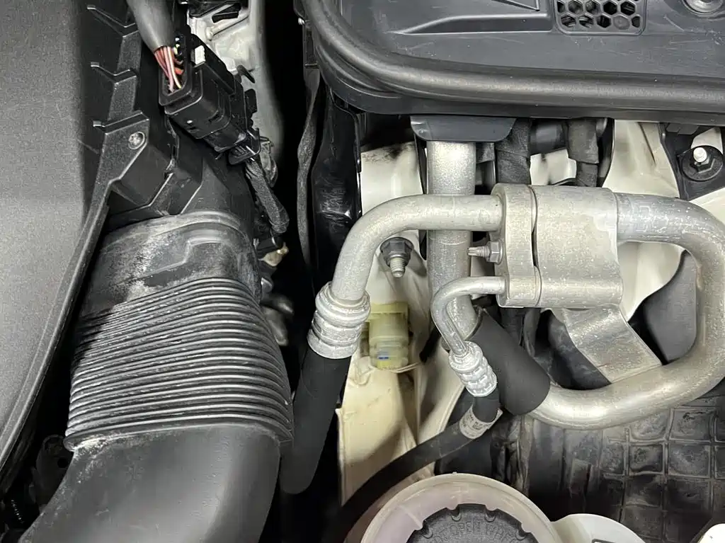 Mercedes-Benz C-Class (Import) — миниатюра 13