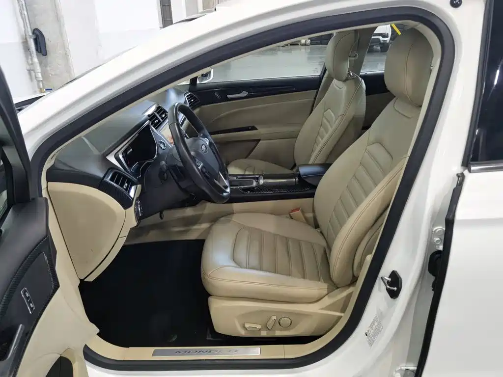 Ford Mondeo — миниатюра 10
