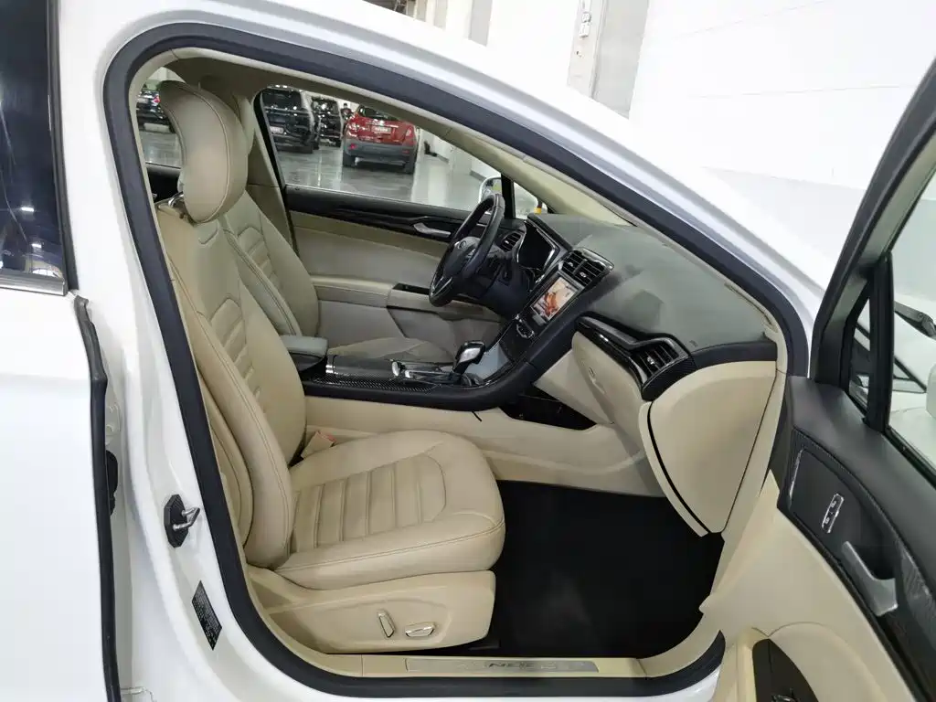 Ford Mondeo — миниатюра 23