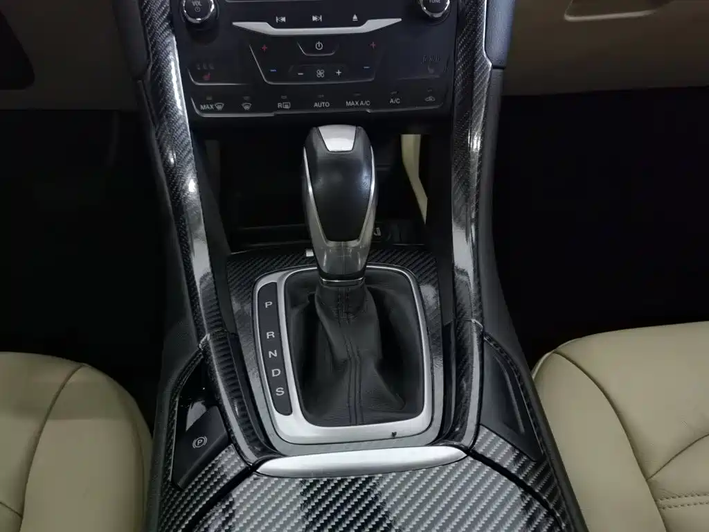 Ford Mondeo — миниатюра 13