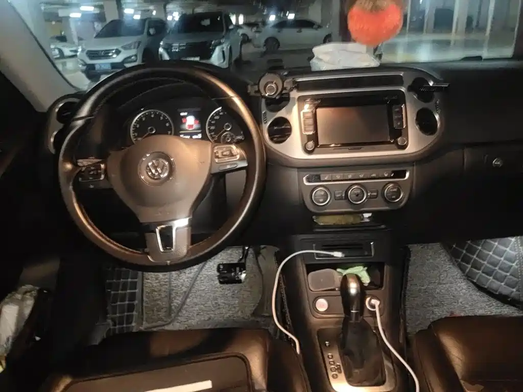 Volkswagen Tiguan — миниатюра 5
