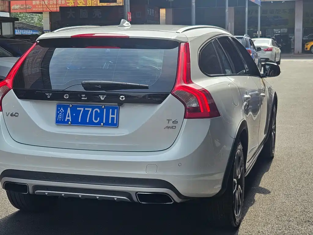 Volvo V60 — миниатюра 11