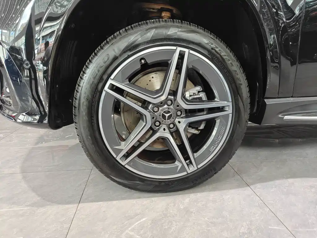 Mercedes-Benz GLS — миниатюра 5
