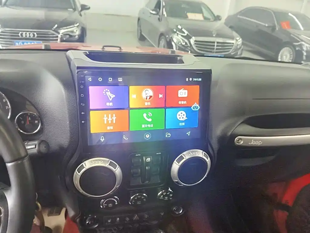 Jeep Wrangler — миниатюра 13