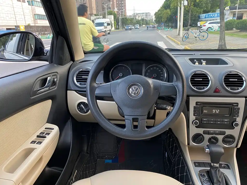 Volkswagen Lavida — миниатюра 6