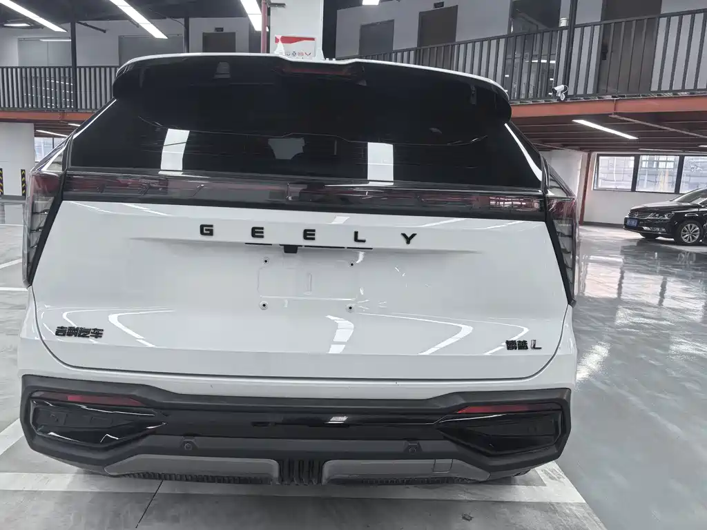 Geely Boyue L — миниатюра 19
