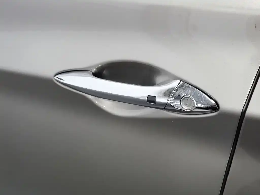 Hyundai Elantra Langdong — миниатюра 18