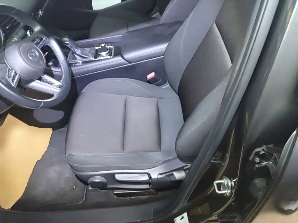 Mazda 3 Axela — миниатюра 15