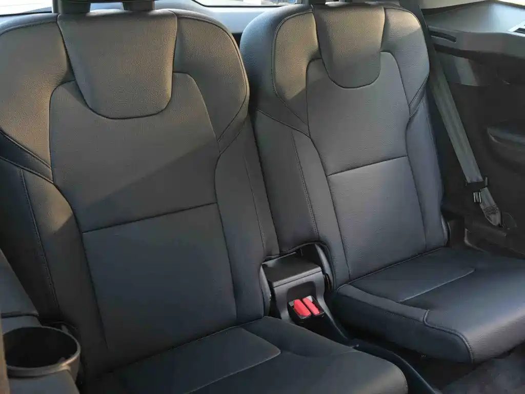 Volvo XC90 — миниатюра 15