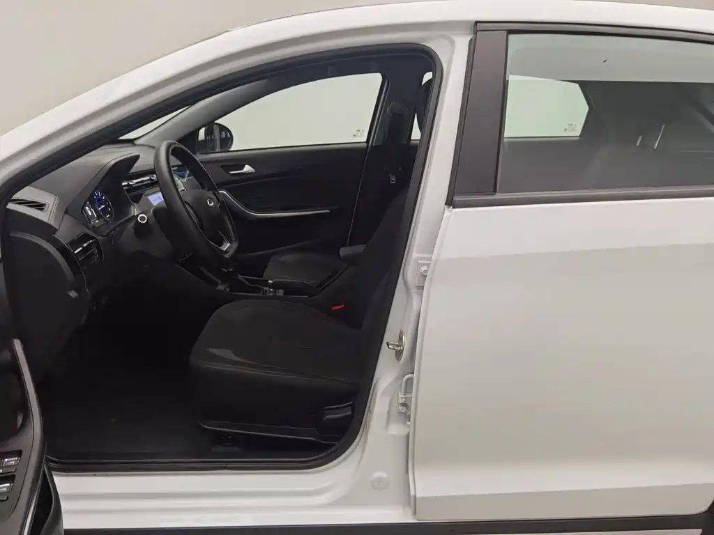 Chery Tiggo 3x — миниатюра 10