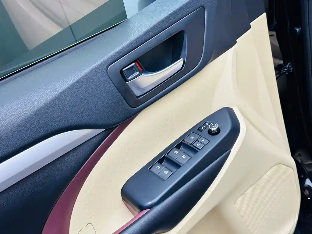 Toyota Highlander — миниатюра 7