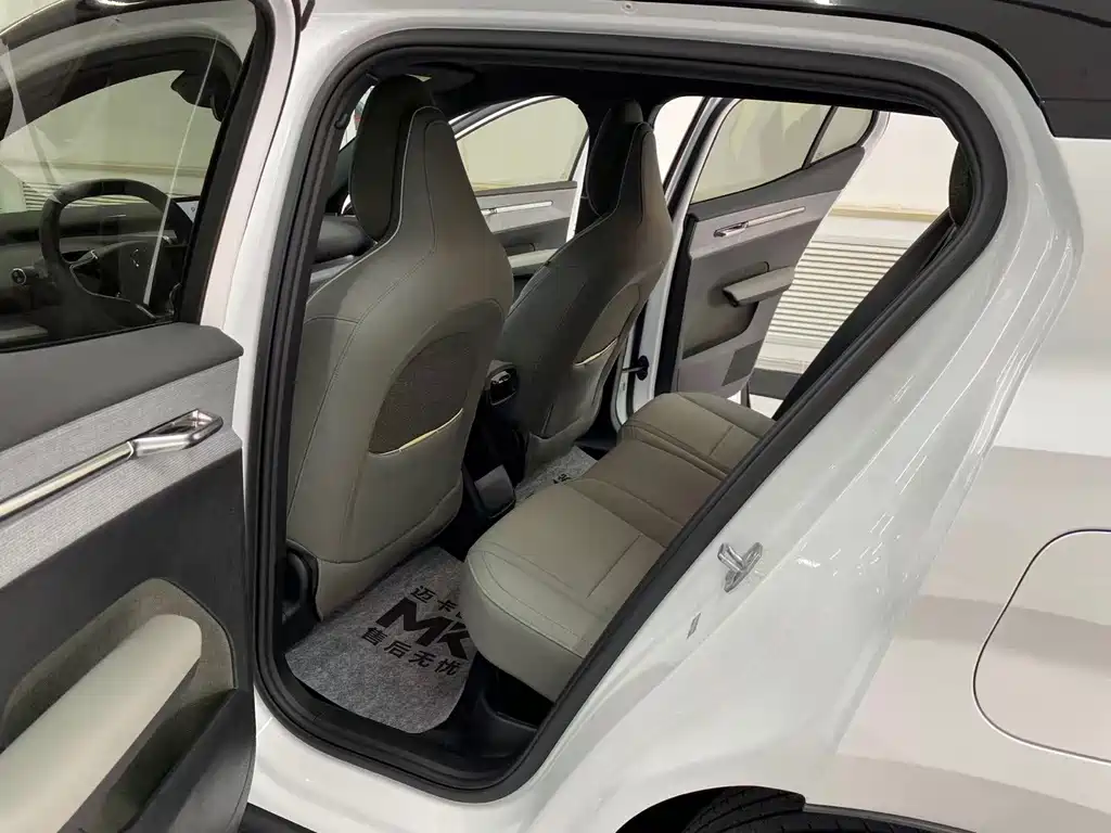 Volvo EX30 — миниатюра 12