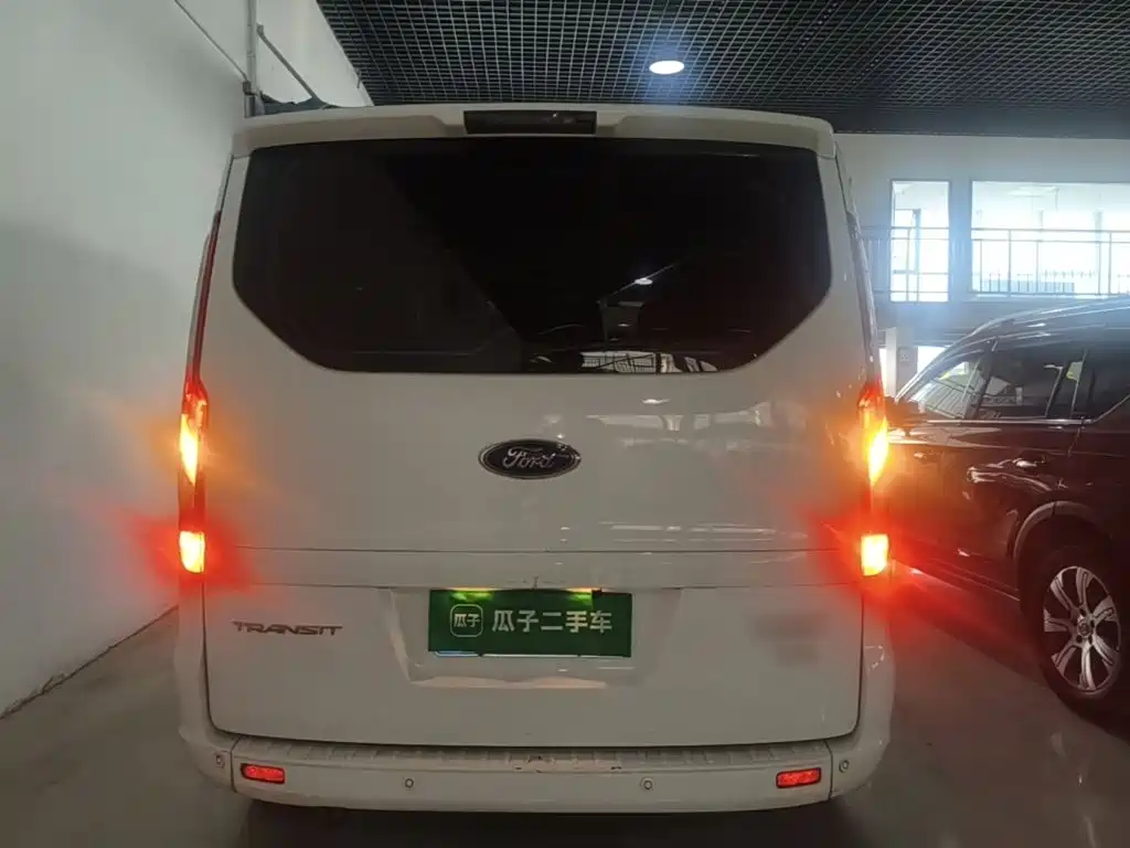Ford Transit — миниатюра 6