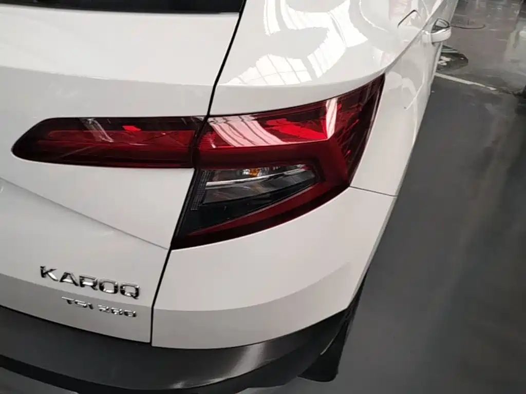 Skoda Karoq — миниатюра 8