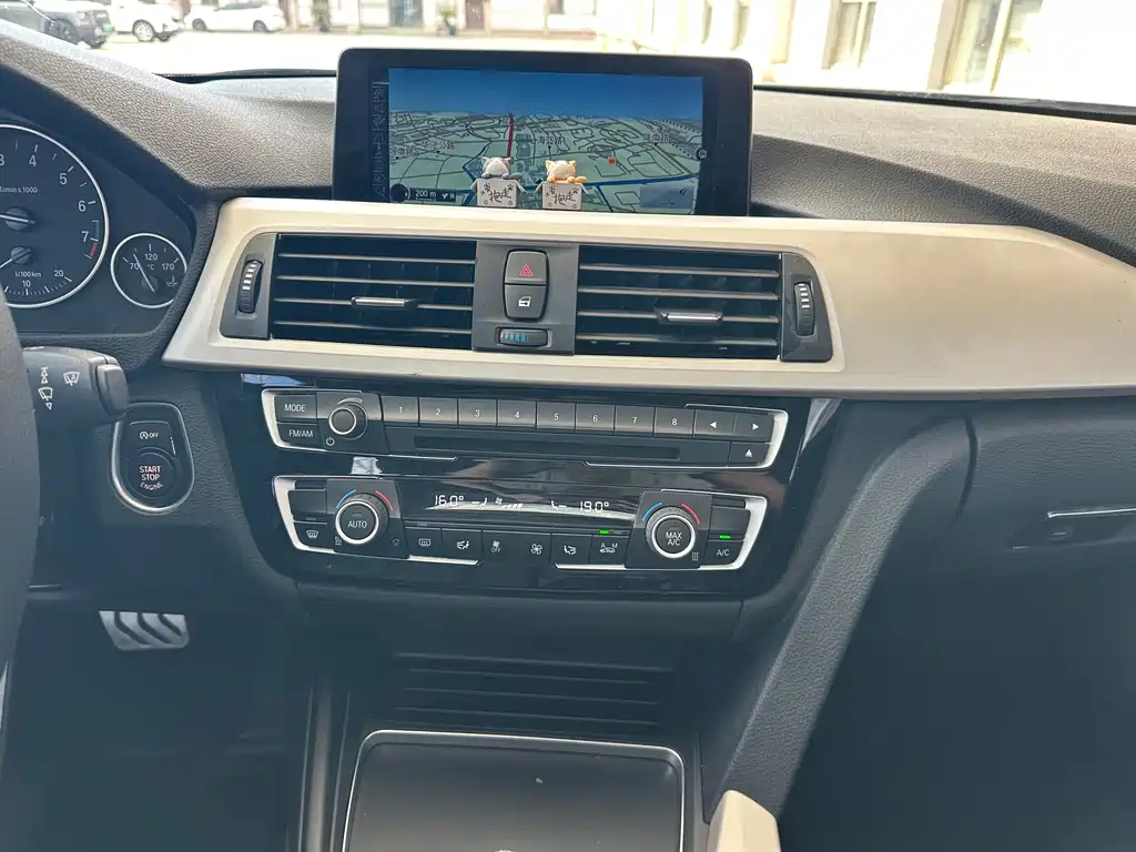 BMW 3 Series — миниатюра 29