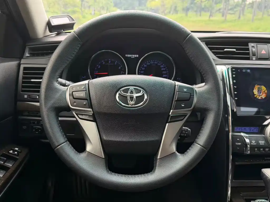 Toyota Reiz — миниатюра 15