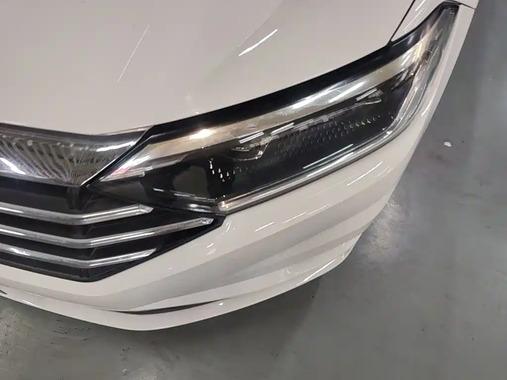 Volkswagen Sagitar — миниатюра 24