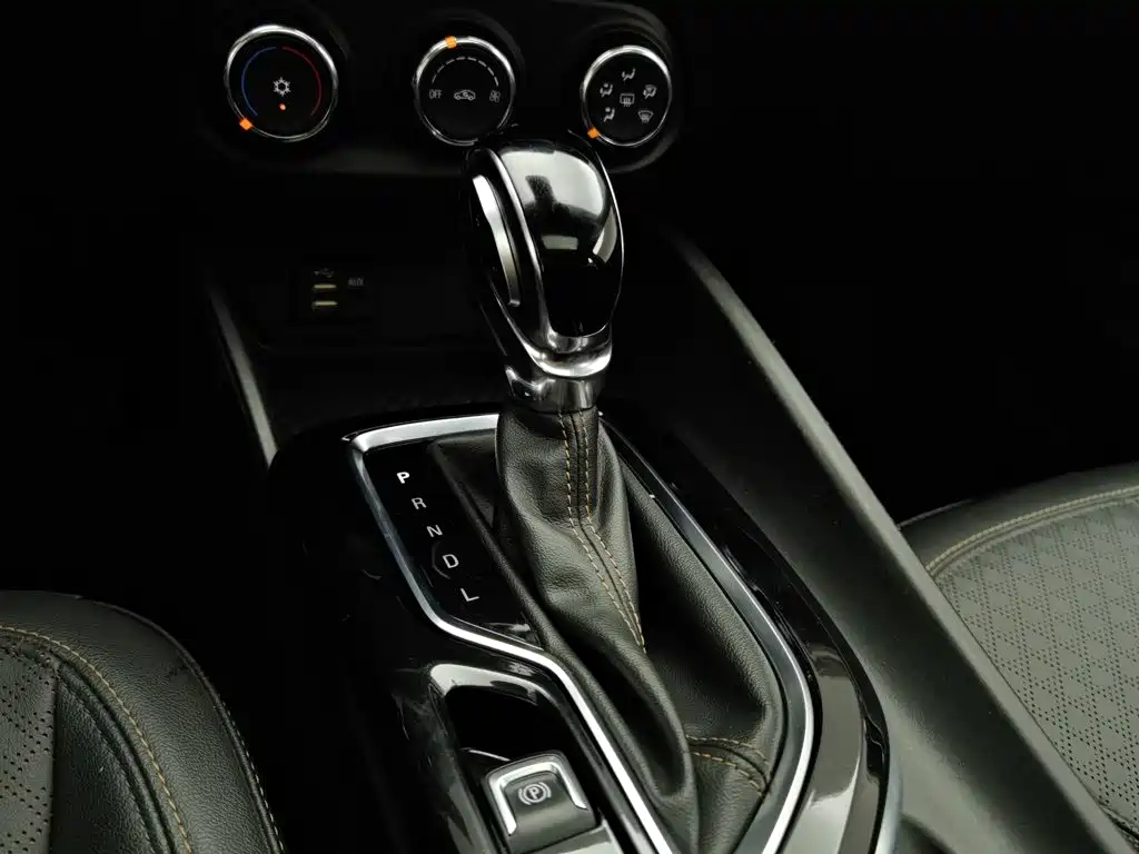 Buick Verano — миниатюра 13
