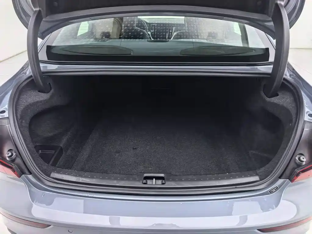 Volvo S60 — миниатюра 24