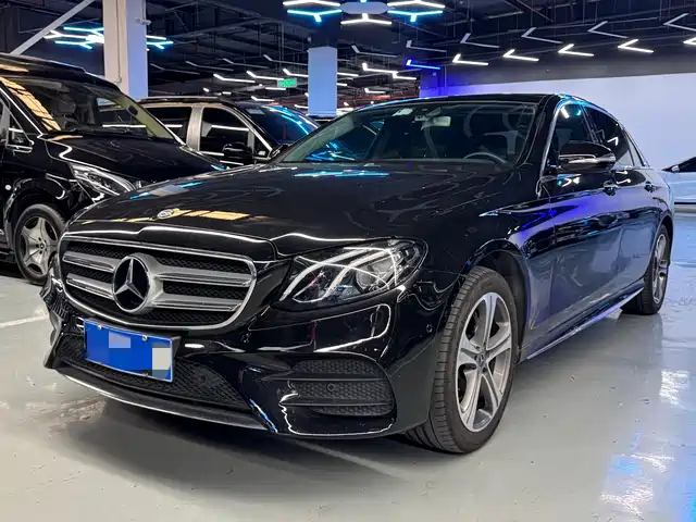 MERCEDES-BENZ  E CLASS