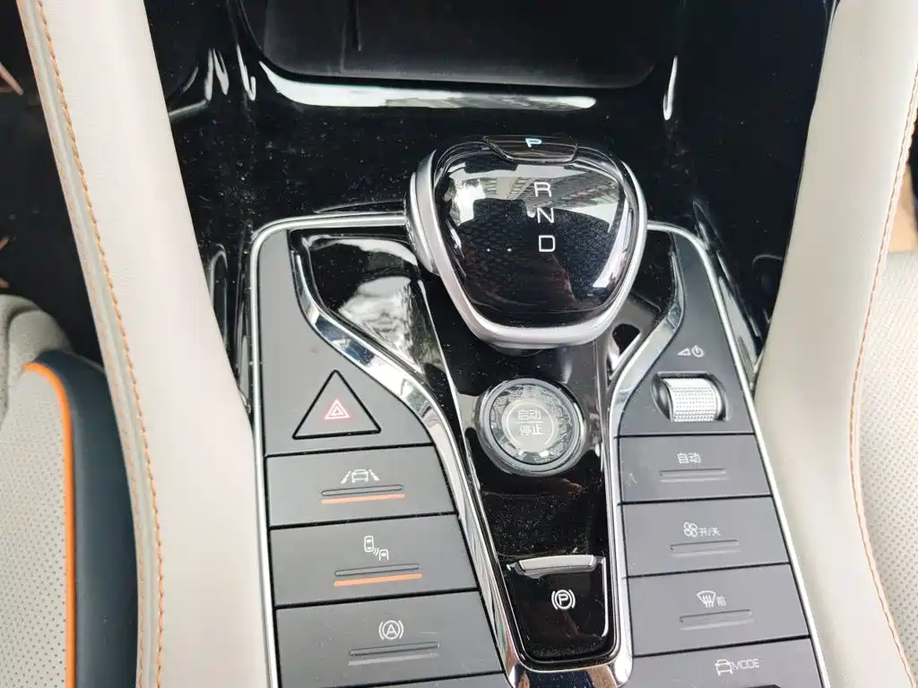 BYD PLUS New Energy — миниатюра 15