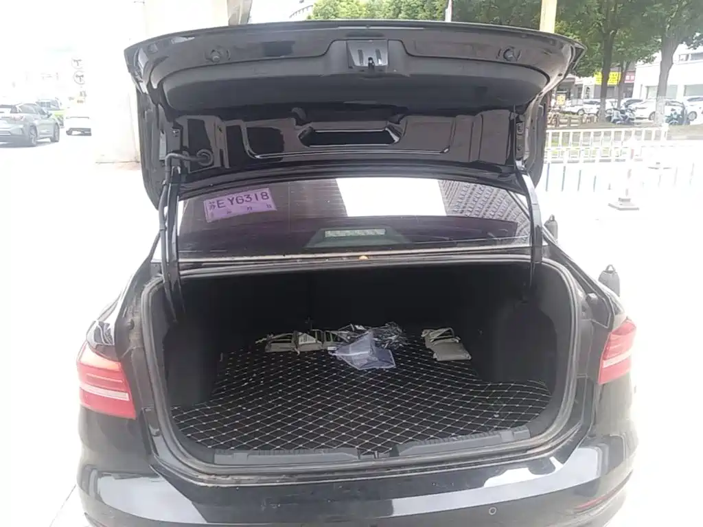 Volkswagen Lavida — миниатюра 19
