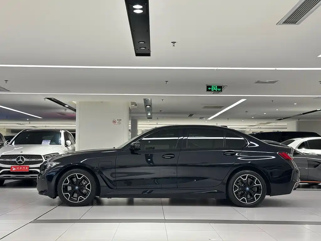 BMW i3 — миниатюра 4