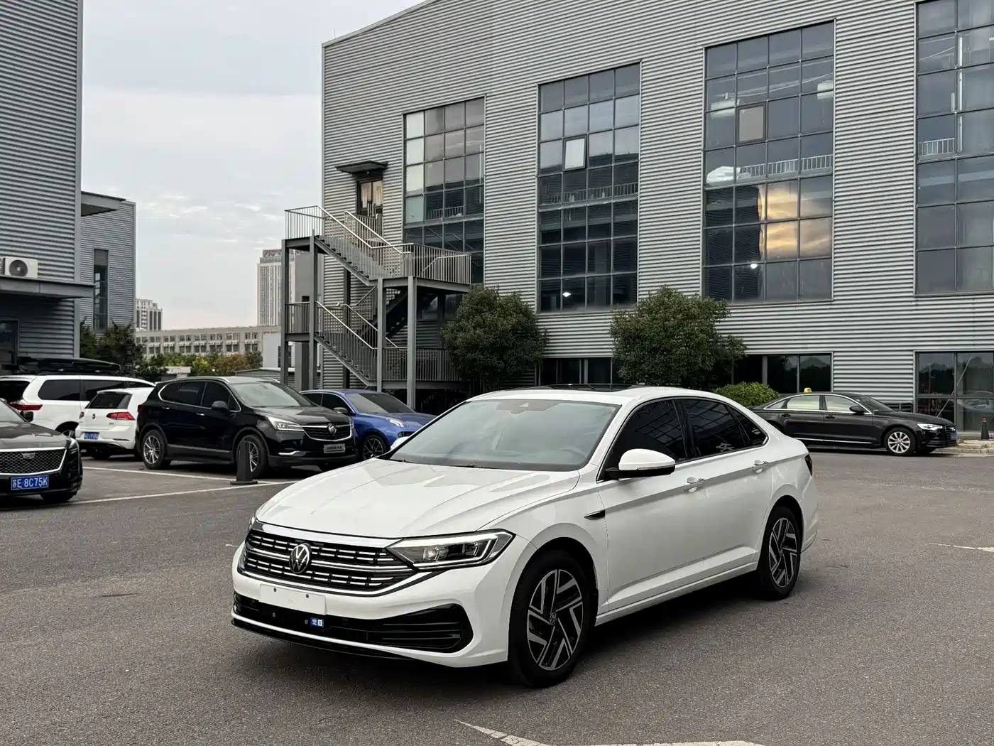 速腾 2025款 300TSI DSG超越版 2024