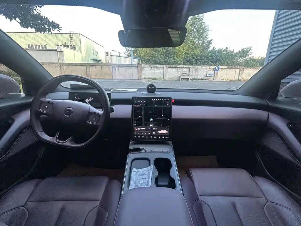 NIO ET5 — миниатюра 9