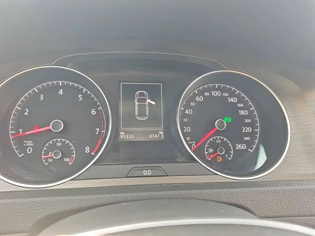 Volkswagen Golf — миниатюра 12