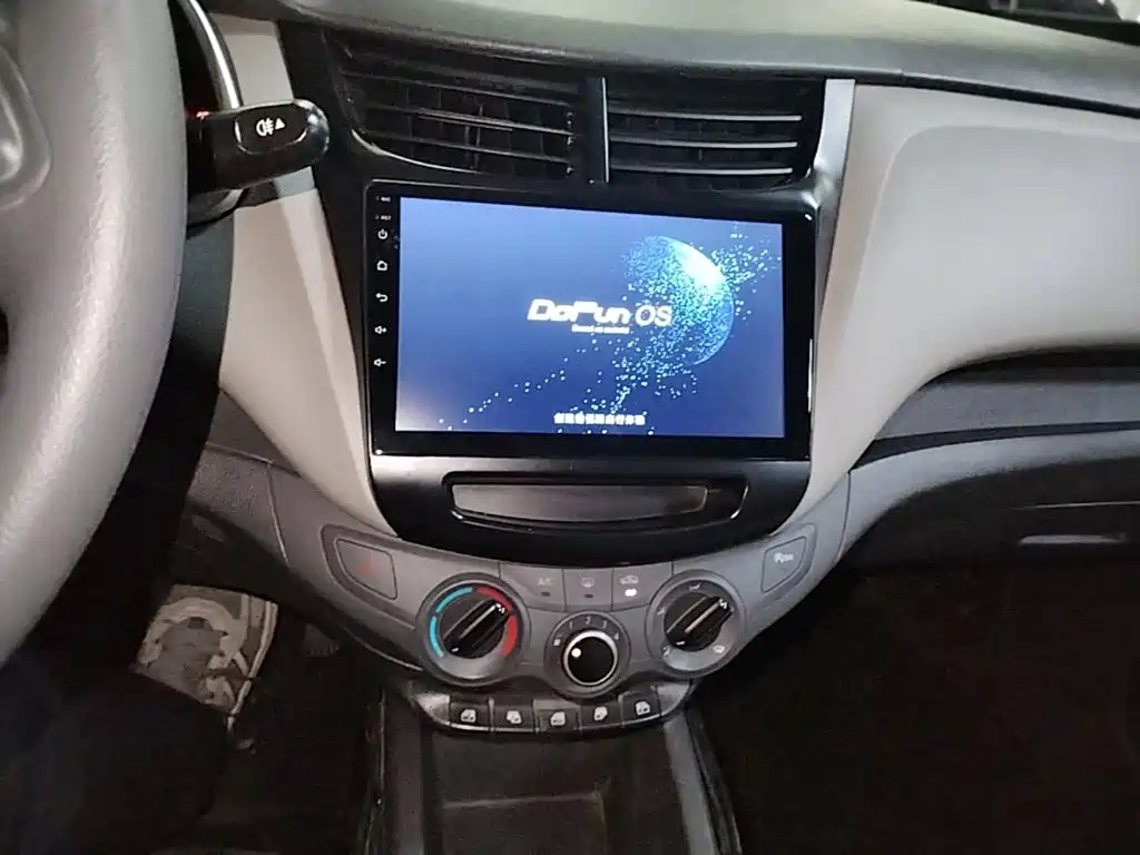 Chevrolet Sail — миниатюра 13