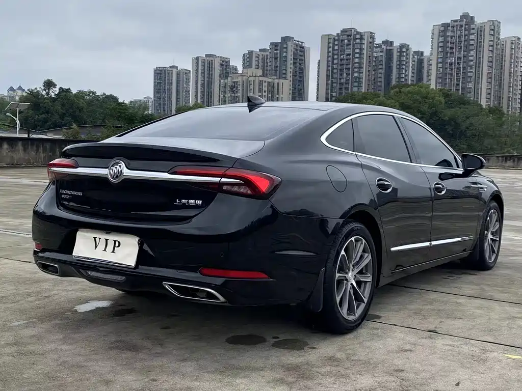 Buick LaCrosse — миниатюра 3