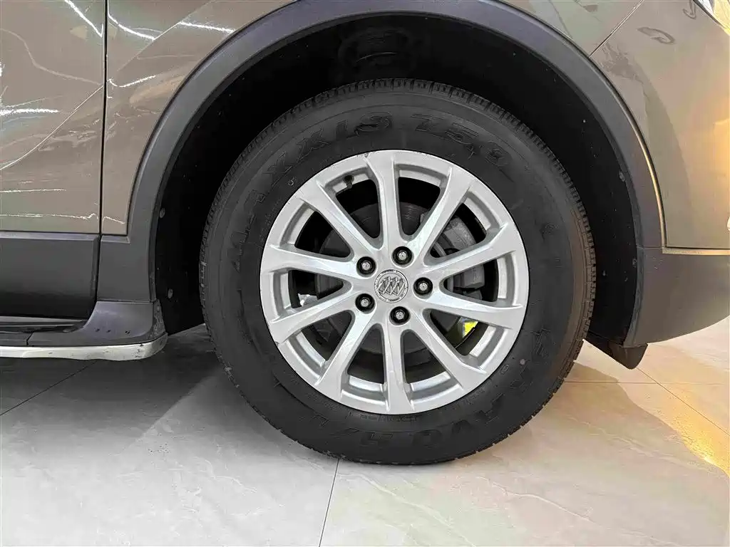 Buick Envision Plus — миниатюра 9