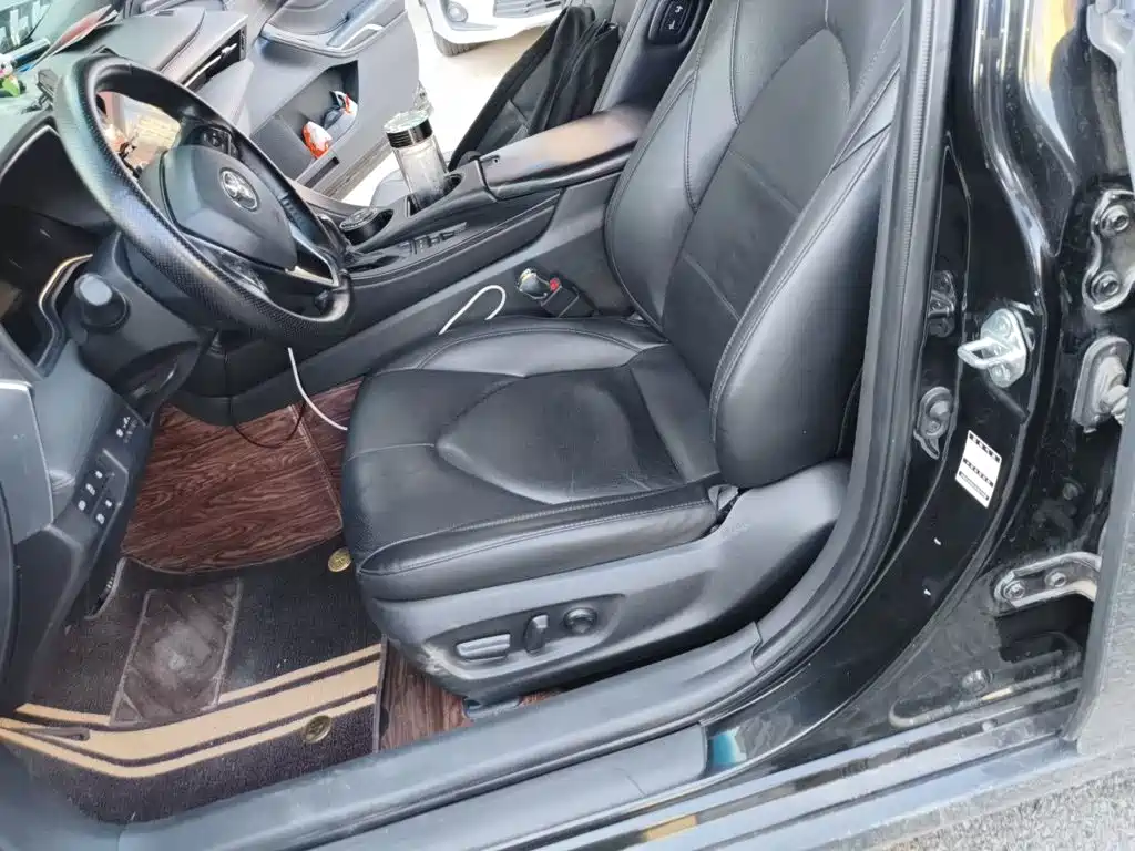 Toyota Avalon — миниатюра 16