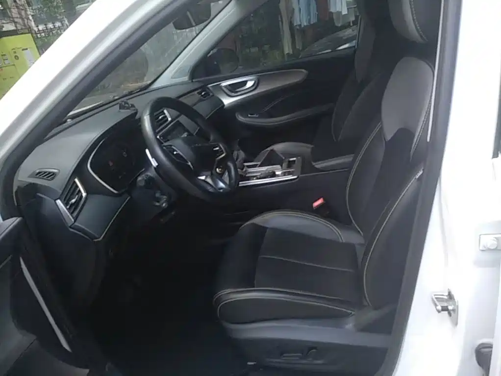 Roewe RX5 New Energy — миниатюра 15