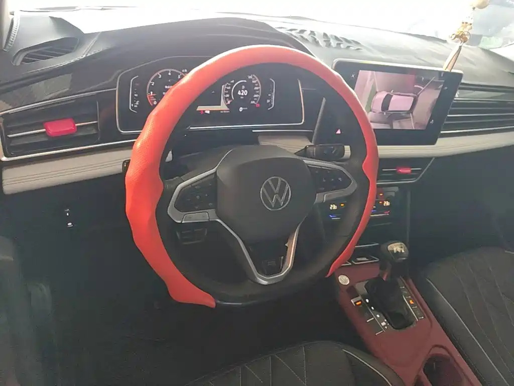 Volkswagen Tiguan L — миниатюра 11
