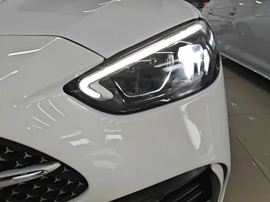 Mercedes-Benz C-Class — миниатюра 24