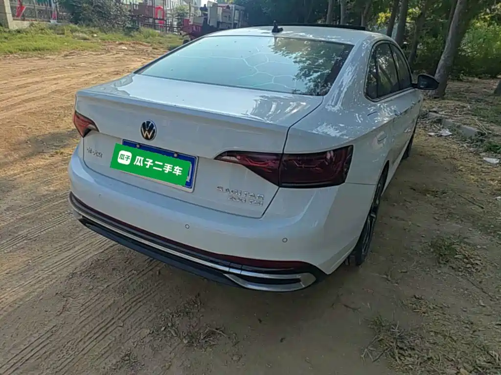 Volkswagen Sagitar — миниатюра 7