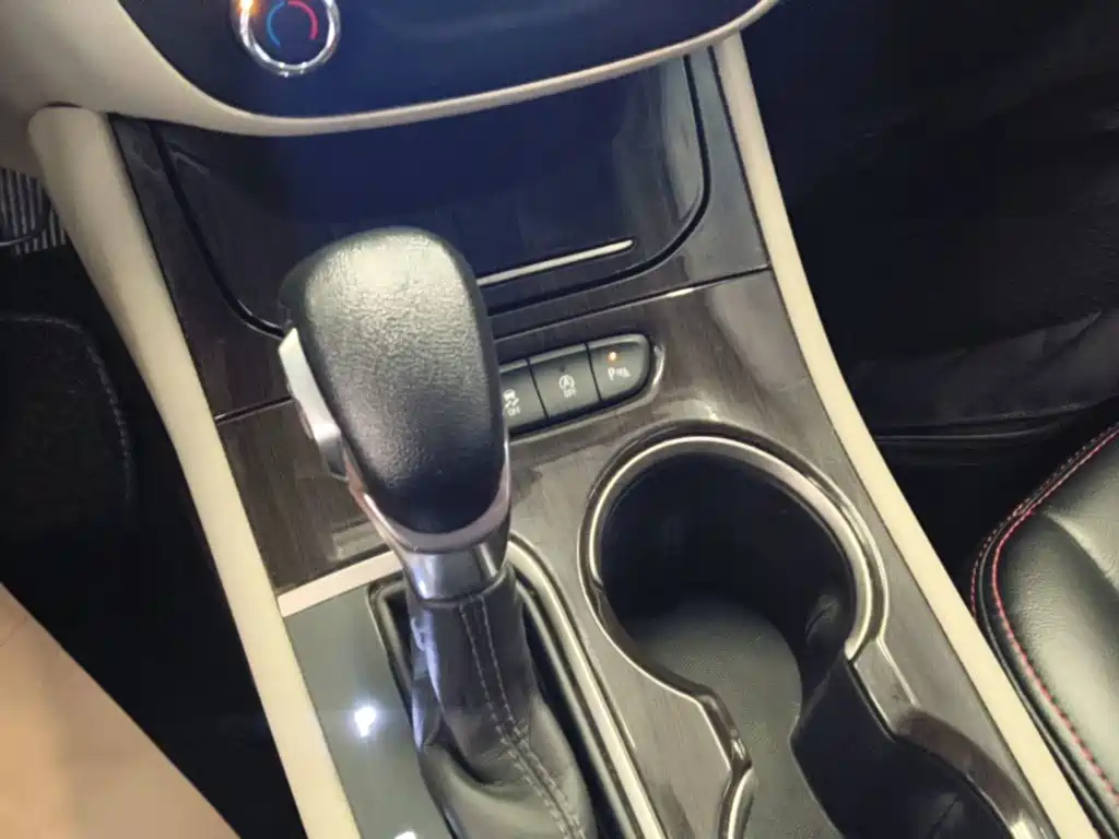 Buick Verano — миниатюра 14
