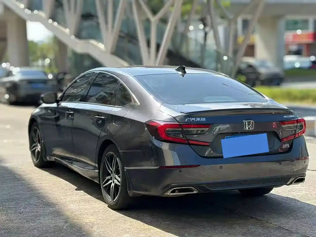 Honda Accord — миниатюра 4
