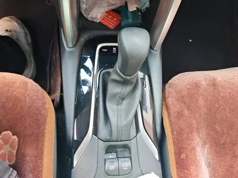 Toyota Corolla Cross — миниатюра 15