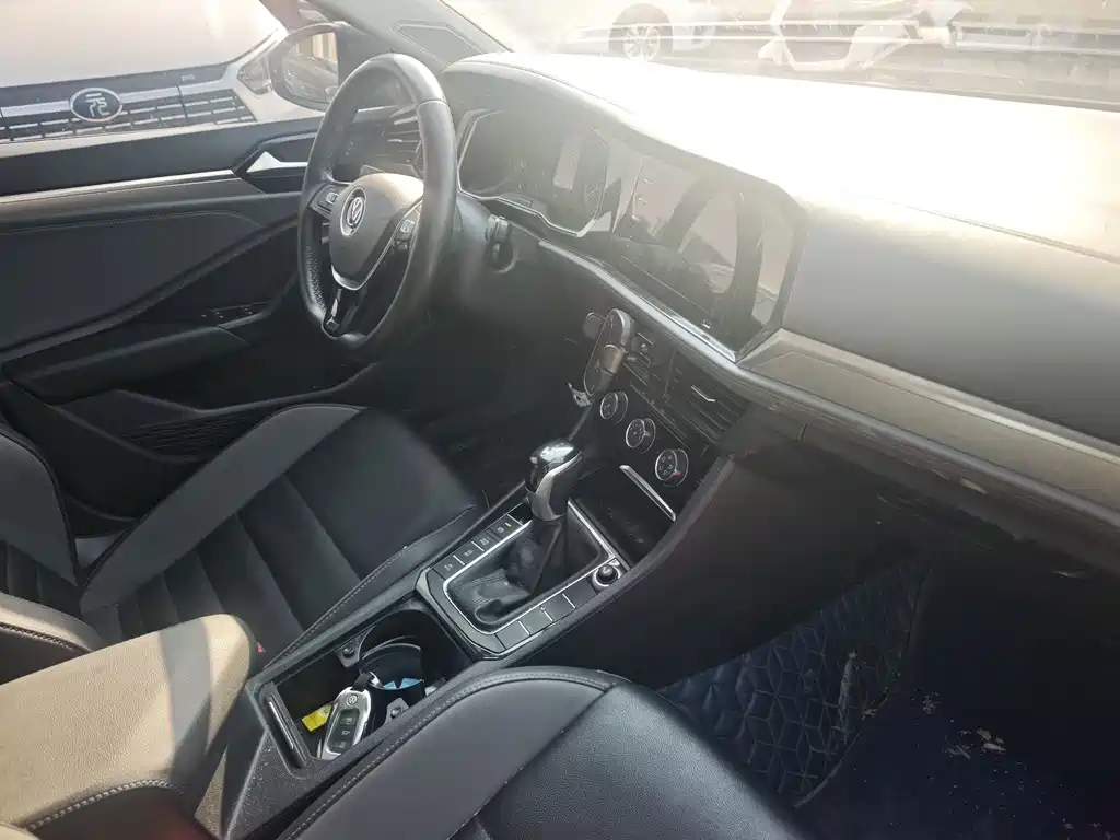 Volkswagen Sagitar — миниатюра 2
