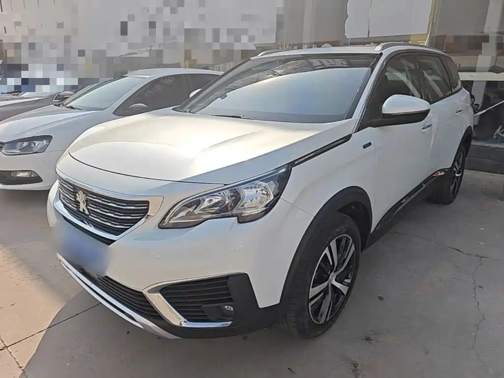 Peugeot 5008 — миниатюра 2